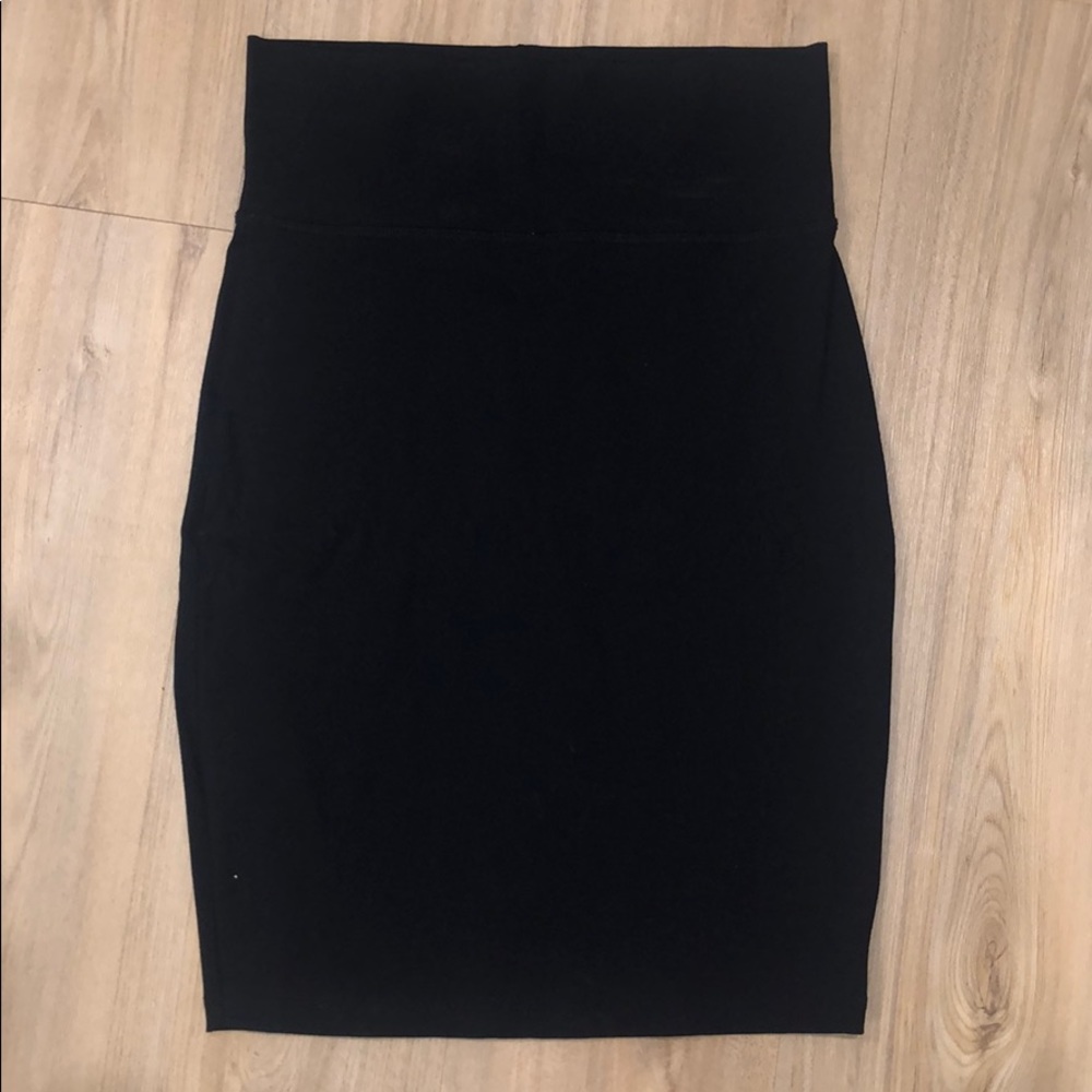 Black skirt